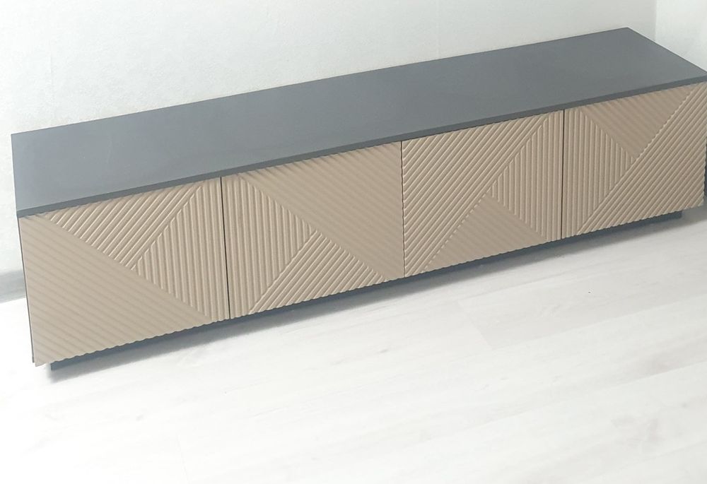 Тумба под ТВ новая