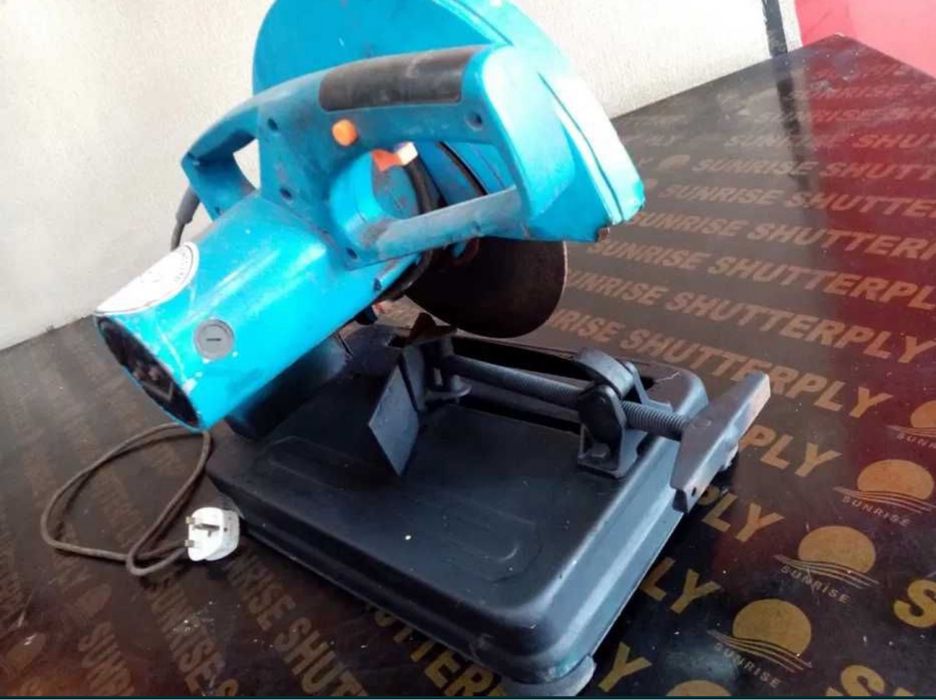 Пендула за метал, настолен циркуляр 220 волта перфектен