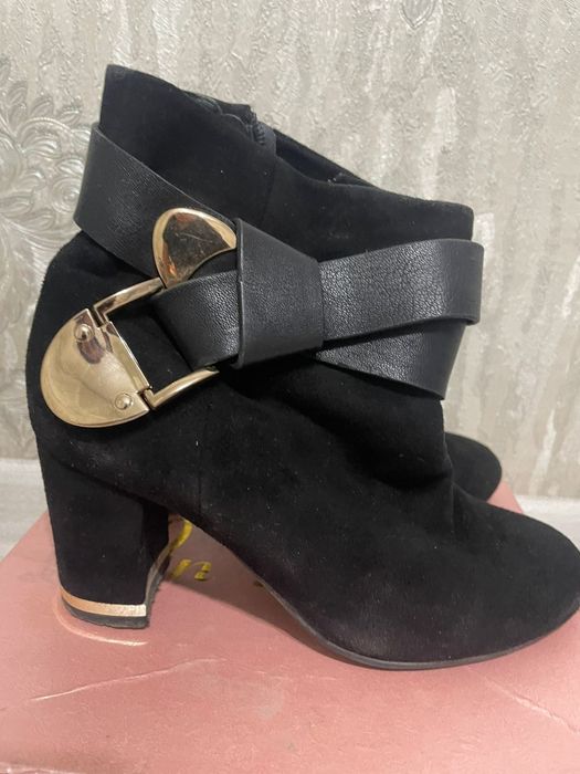 Обуви женские разные