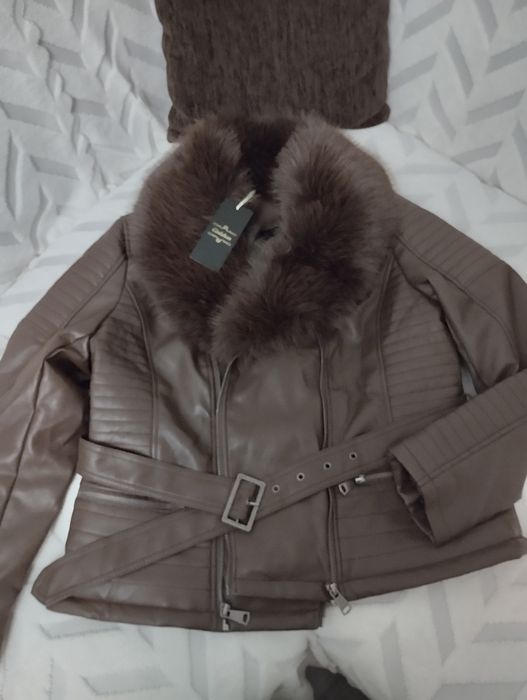 Ново дамско кожено яке