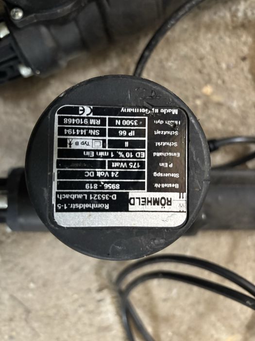 Електрически линеен задвижващ механизъм 24V