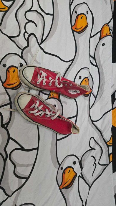 Продам женские кеды