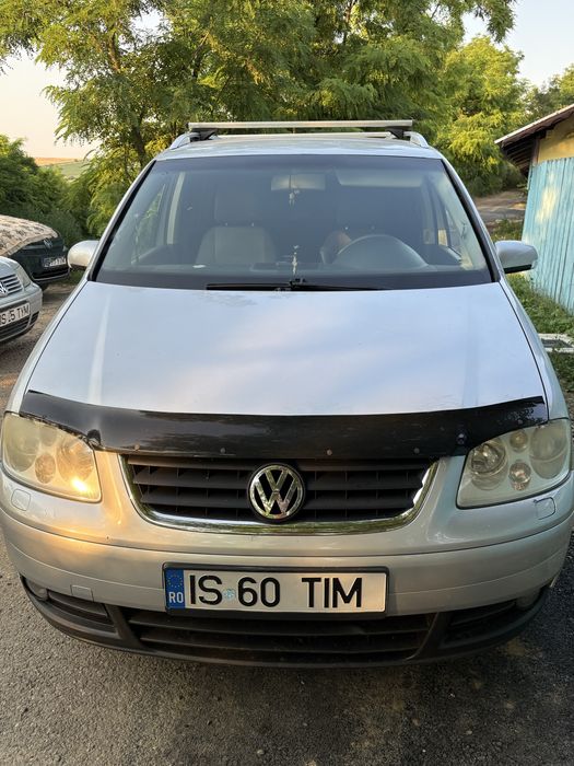 VOLKSWAGEN Touran 2002