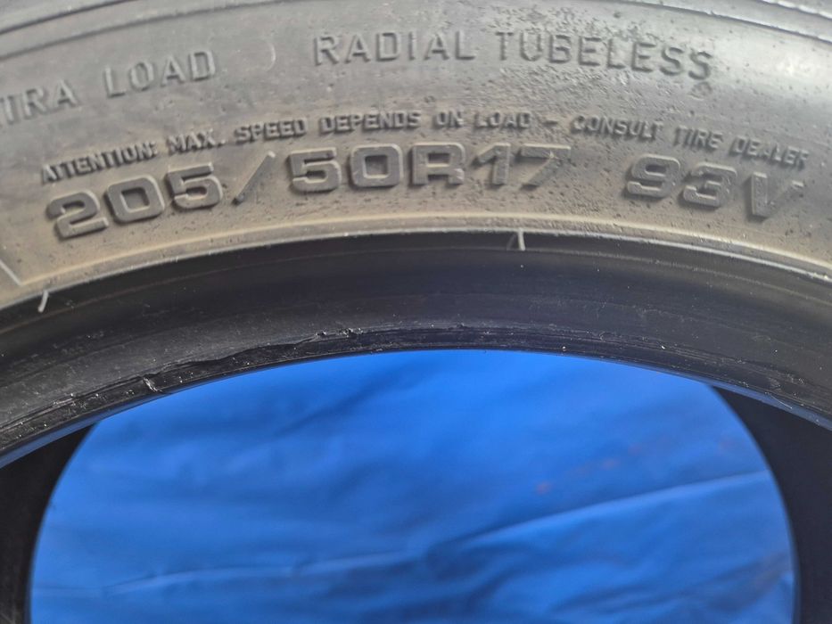 205/50/17 93v Dunlop