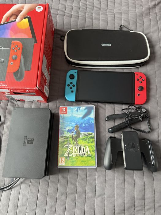 Nintendo Switch OLED 64GB + 4 игри + 128GB SD карта + калъф