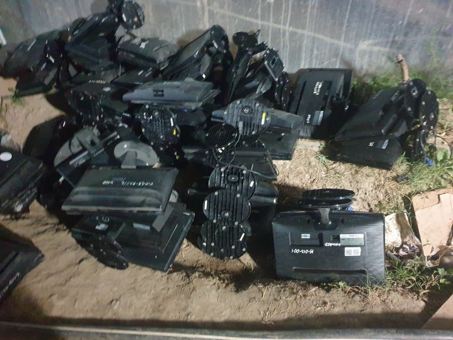 Маниторла сотилади