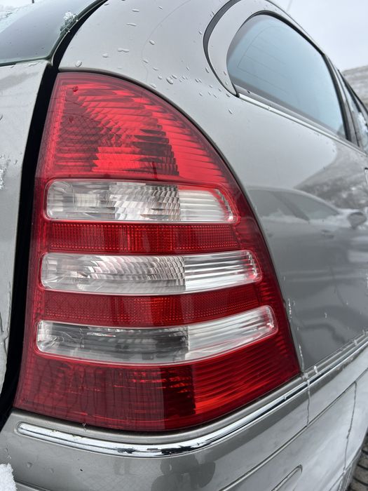 Фейслифт стопове w203 комби