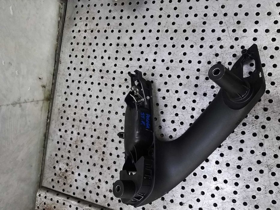 Maner interior usa stanga fata vw polo 6r 6r0867179h