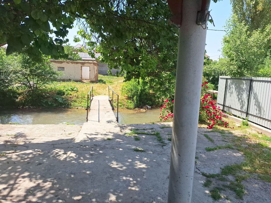 Продажа готовый дом Янгибазар центр 520кв.м 4 комнаты 90000у.е