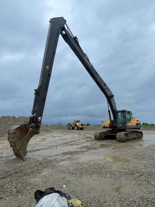 Excavator Volvo EC300DL – Brat lung 18 M , 33 Tone