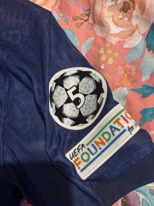 Оригинална тениска на Барселона