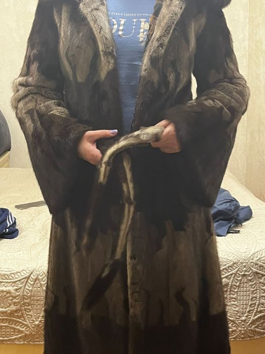 Продам норковую шубу