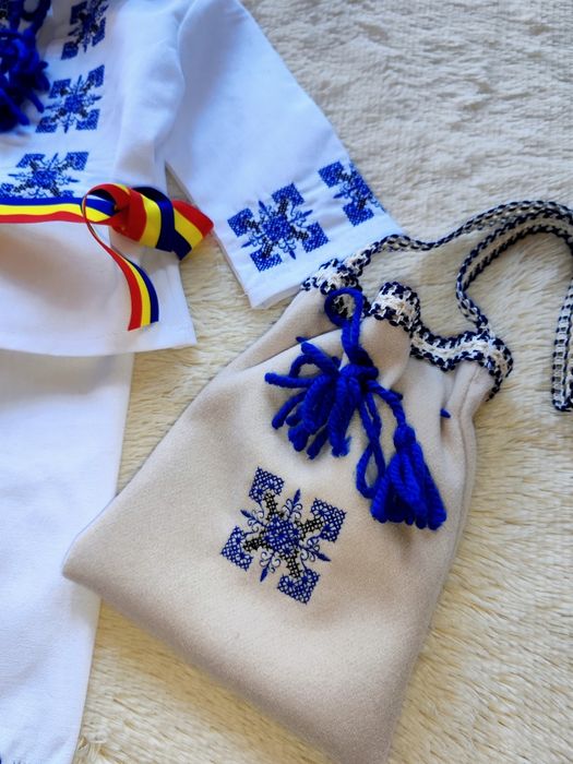 Costum botez tradițional