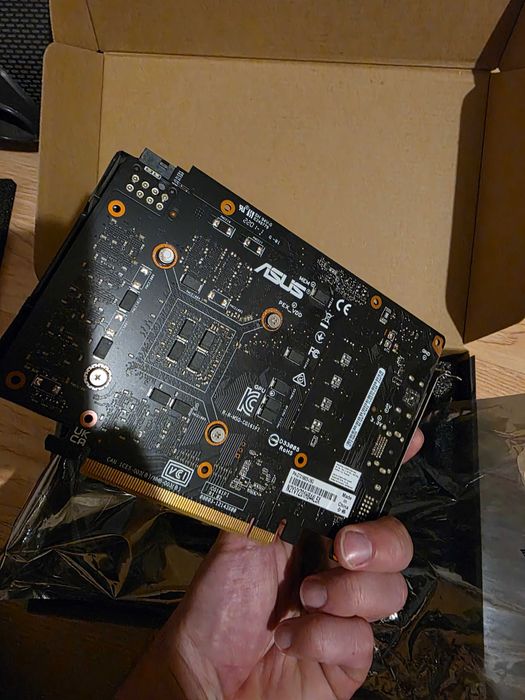 Vand placa video Asus