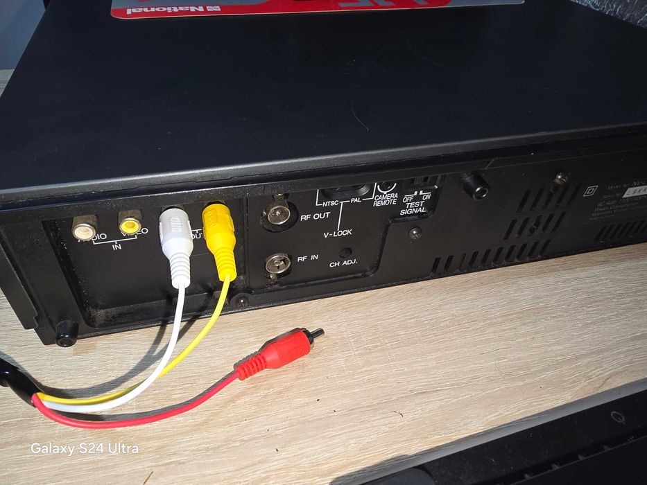 Video recorder VCR National (Panasonic) NV-L15  + Telecomandă Original