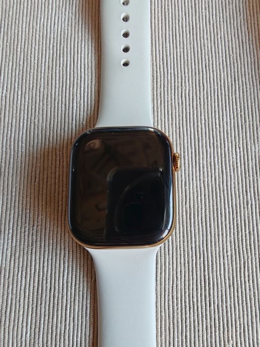 Apple Watch Series 10 (GPS + Cellular), 46mm, Sapphire crystal, Gold Titanium – Перфектен!
