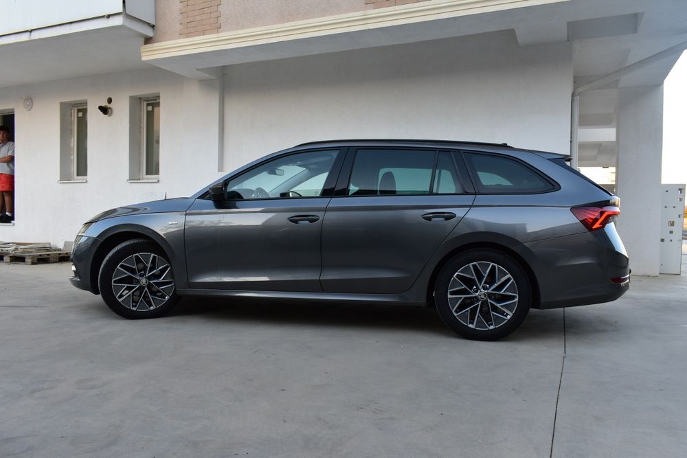 Skoda Octavia 2.0dsg 2022  Matrix  bancheta spate incalzita