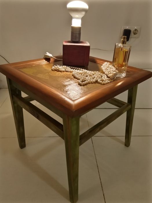 нестандартна арт масичка,нощно шкафче