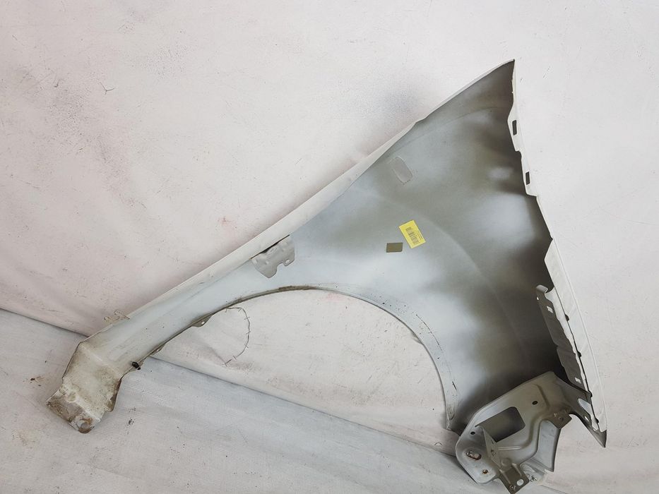 Aripa stanga fata Dacia Logan 2 Sandero 2 dupa 2012