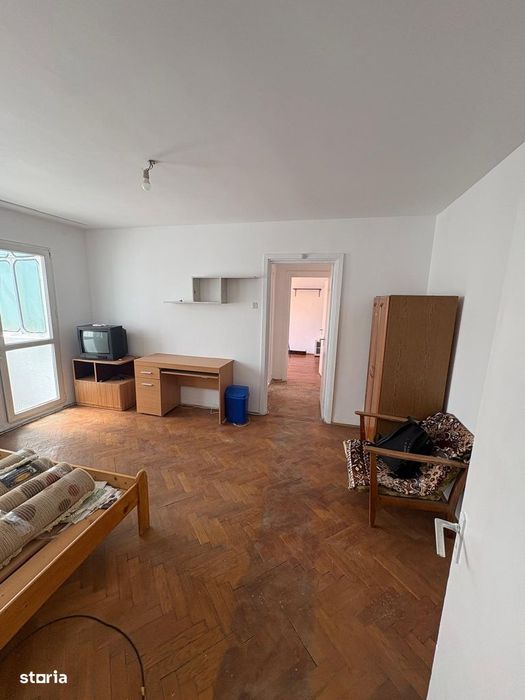 2 cam sd 50 mp zona podu ros modelul cu 3 debarale et 3/4 81.000 eur