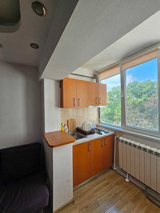 Garsoniera decomandata Dacia, bdul Tomis zona Tavola