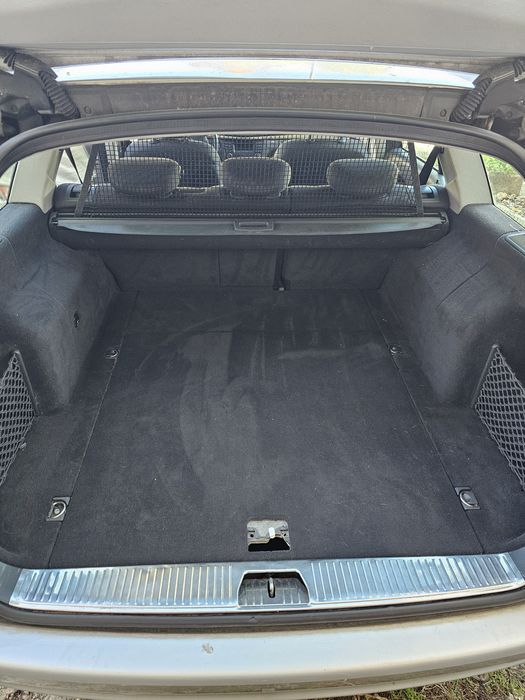 MERCEDES BENZ E CLASS 200 T Kompressor 200