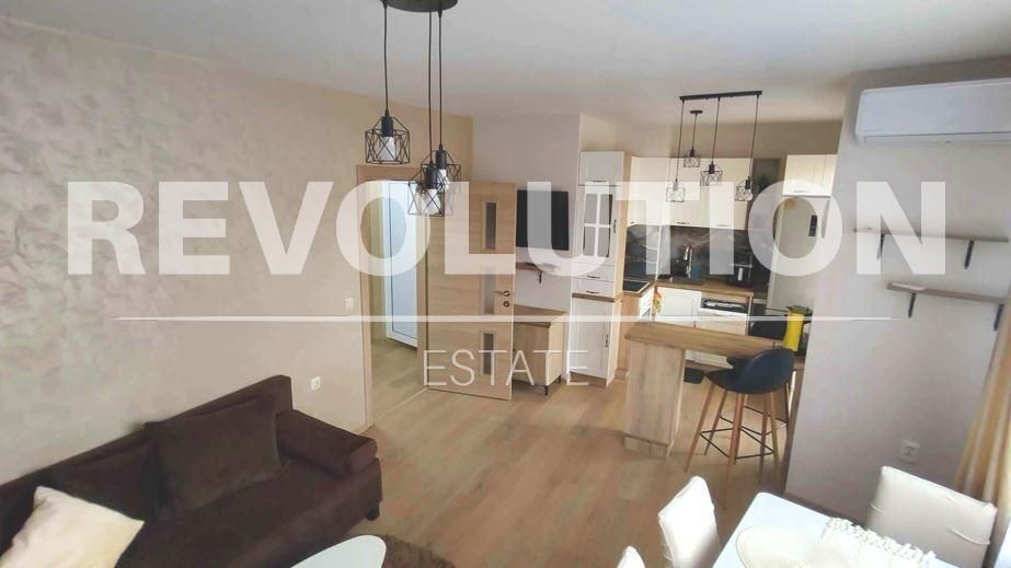 Дава се под наем Тристаен апартамент в Варна, Трошево - 90 кв.м за 700 € - Снимка #8