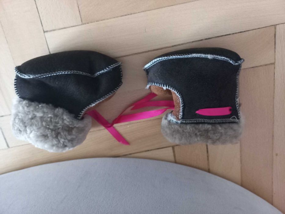 Botosei piele pentru bebe 1 an