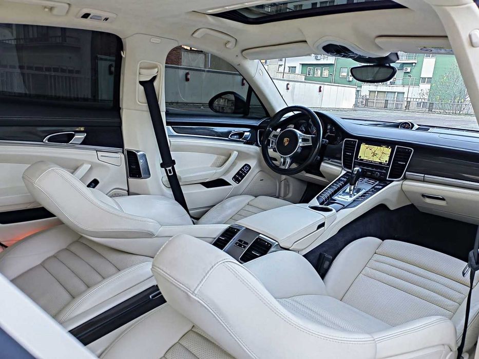 **Porsche Panamera GTS**/PDK/4X4/Distronic+/Trapa/Faruri Led/Jante 21`