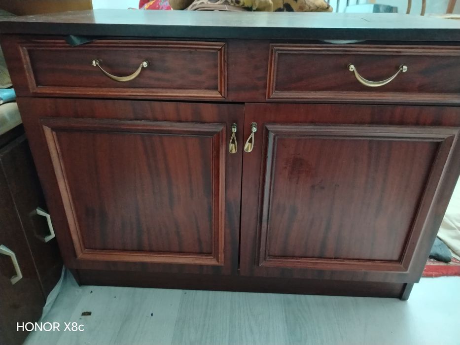 2 шкафа низкие даром