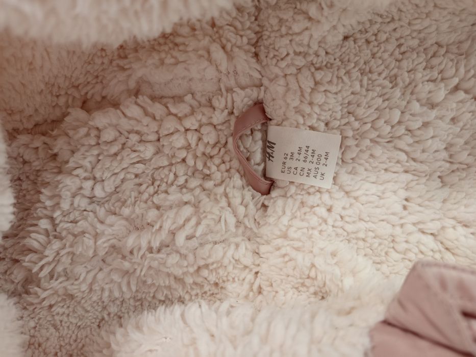 Бебешки ескиммос Н&М 62/74 размер