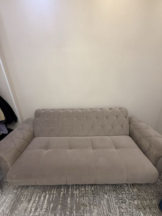 Диван раскладной в отличном состоянии