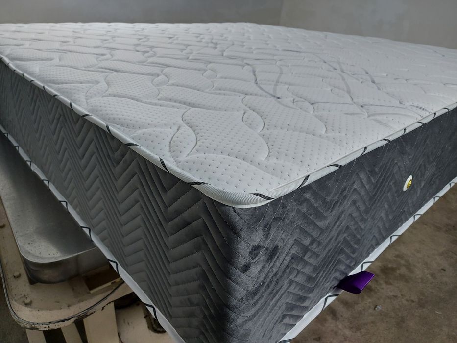 Безпуржинные матрас комфорт + Мемери фаом качественный matras