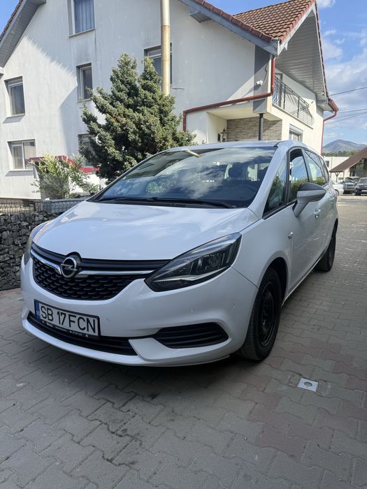 Opel zafira c 2018 facelift