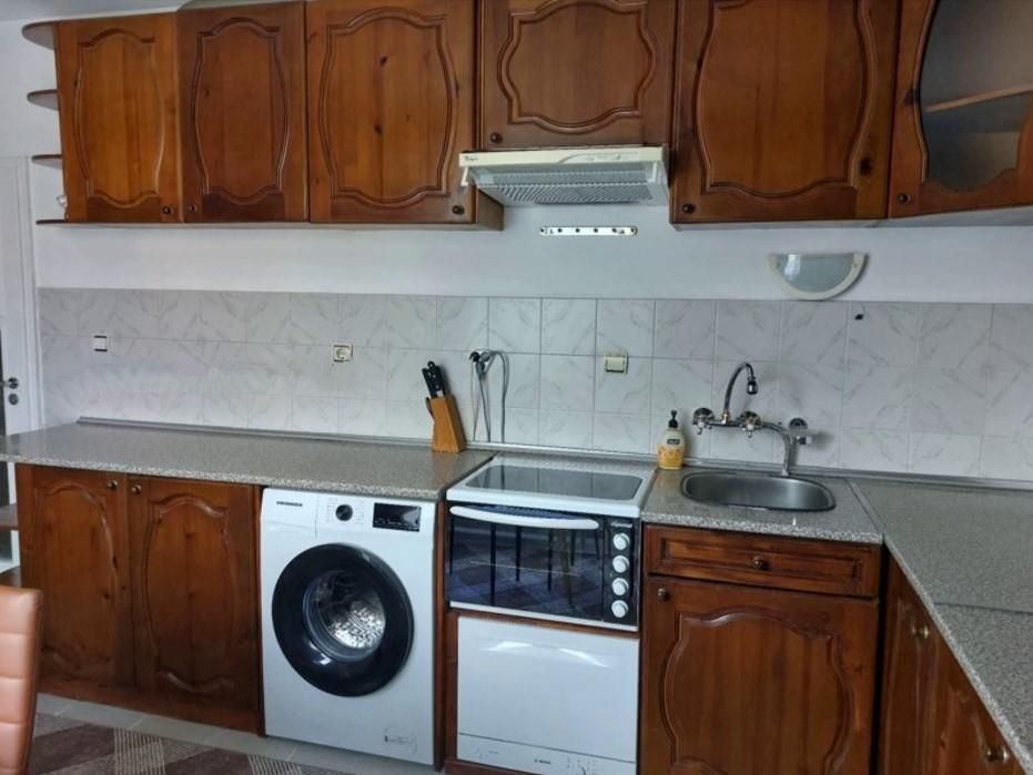 Продава се Двустаен апартамент в София, Център - 70 кв.м за 2815 €/кв.м - Снимка #3