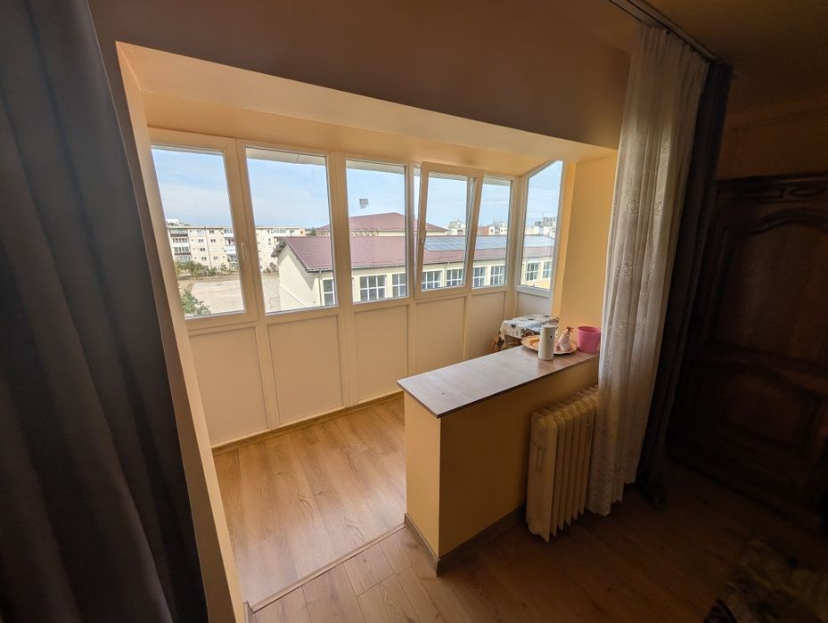 Inchiriez apartament cu 1 cameră
