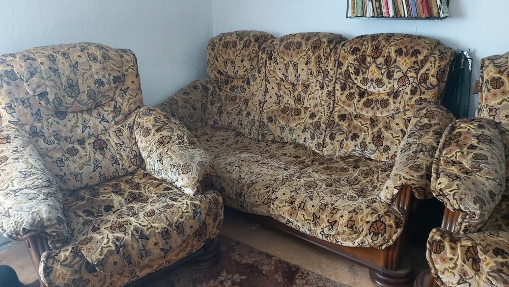 Холна гарнитура.Масив