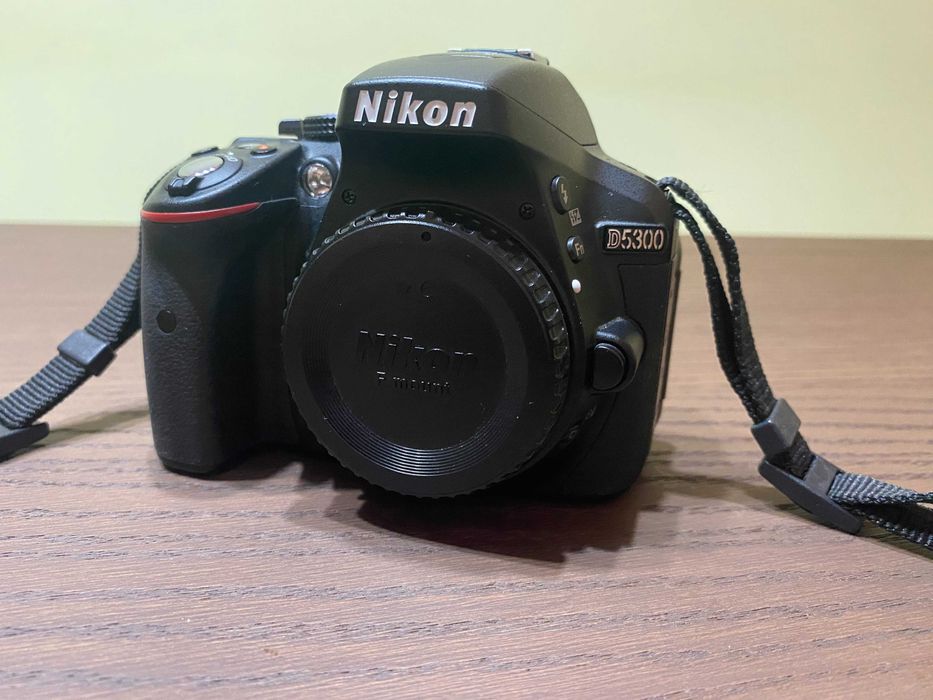 Kit Nikon D5300 – Stare excelentă