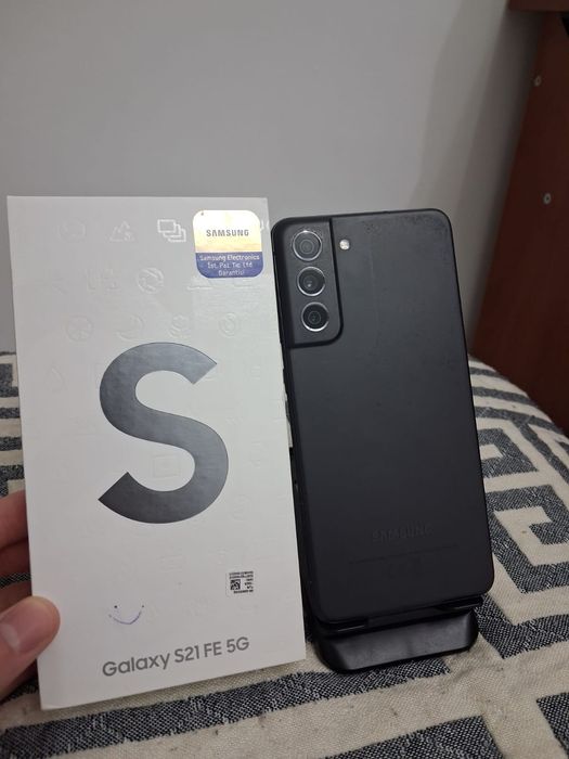 Samsung s21 fe .