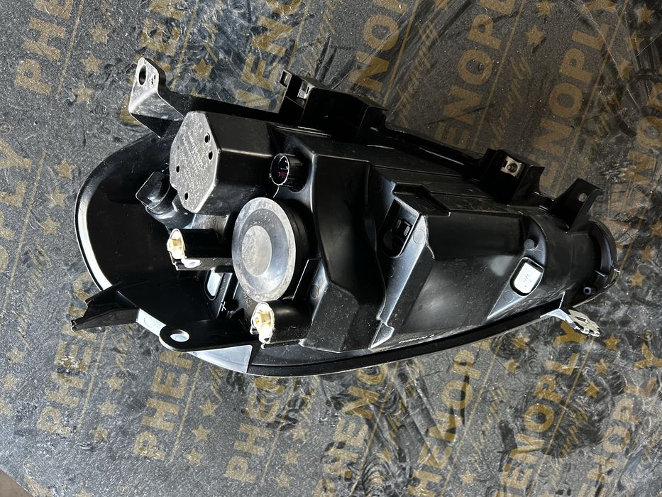 Фар за Fiat Punto