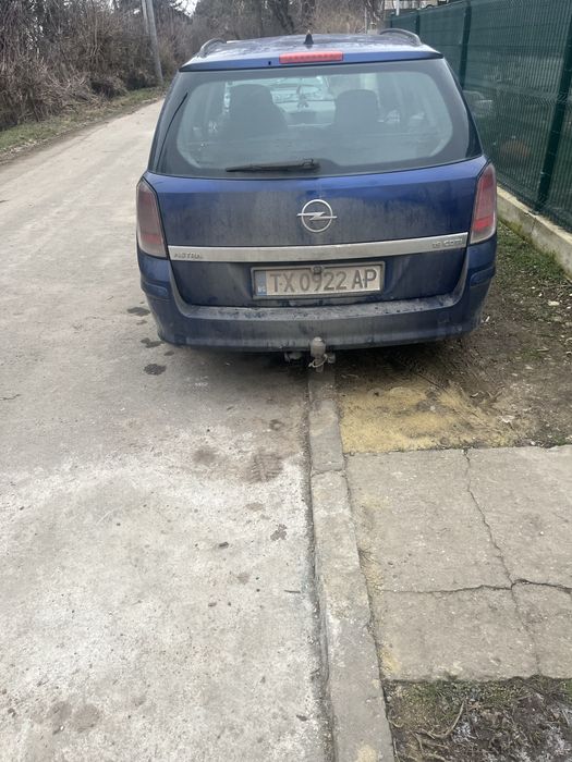 Продавам Астра Х  1.9  120 кс 2006г