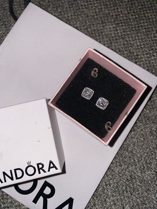 Vand cercel pandora 925