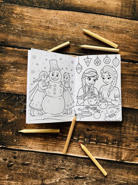 Персонализирани мини книжки за оцветяване + 6 цветни молива