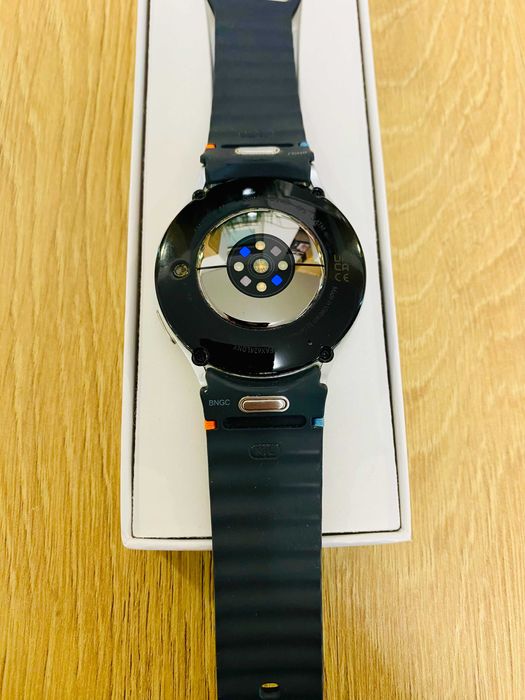КАТО НОВ !!! Samsung Galaxy Watch 7 L310 44 mm, GPS, Silver