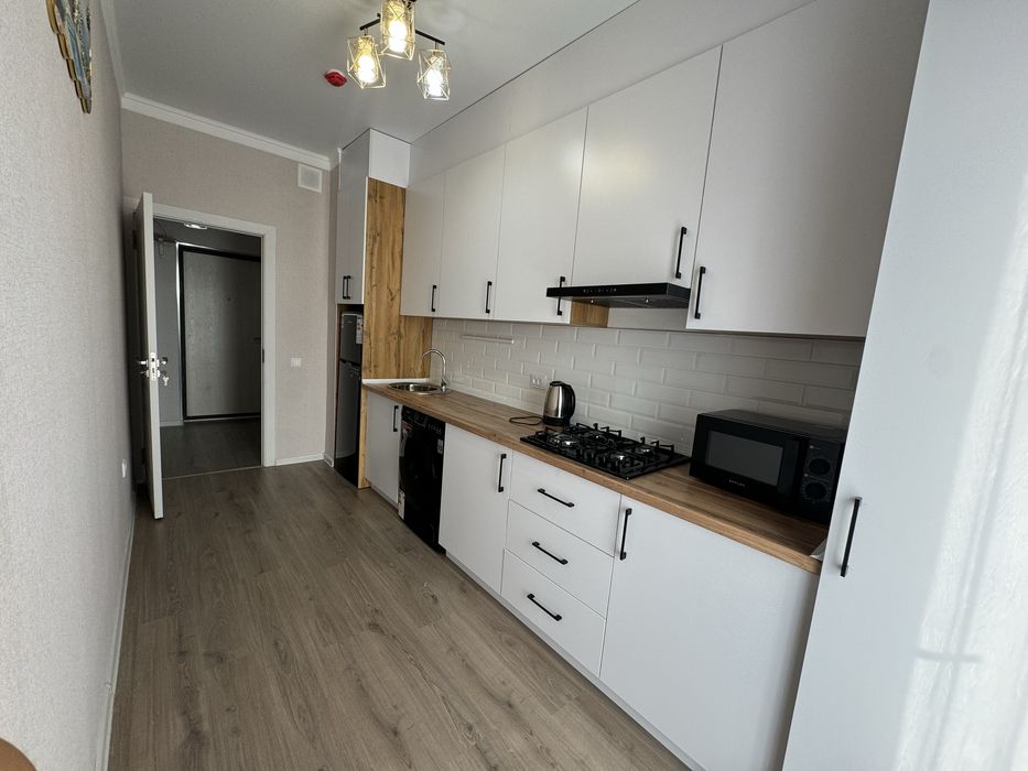 Продам 1/10/16 ассалом сохил, собственник.