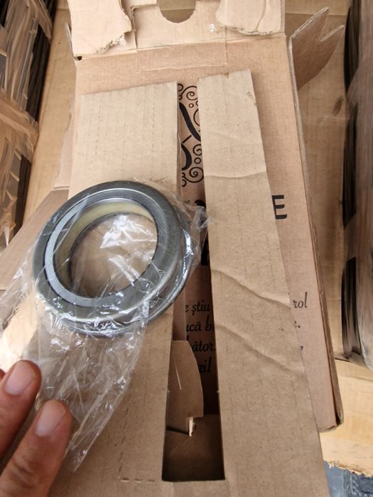 Rulment presiune tractor fiat combina UTILAJE

FIAT

TRACTOR

Seria: S