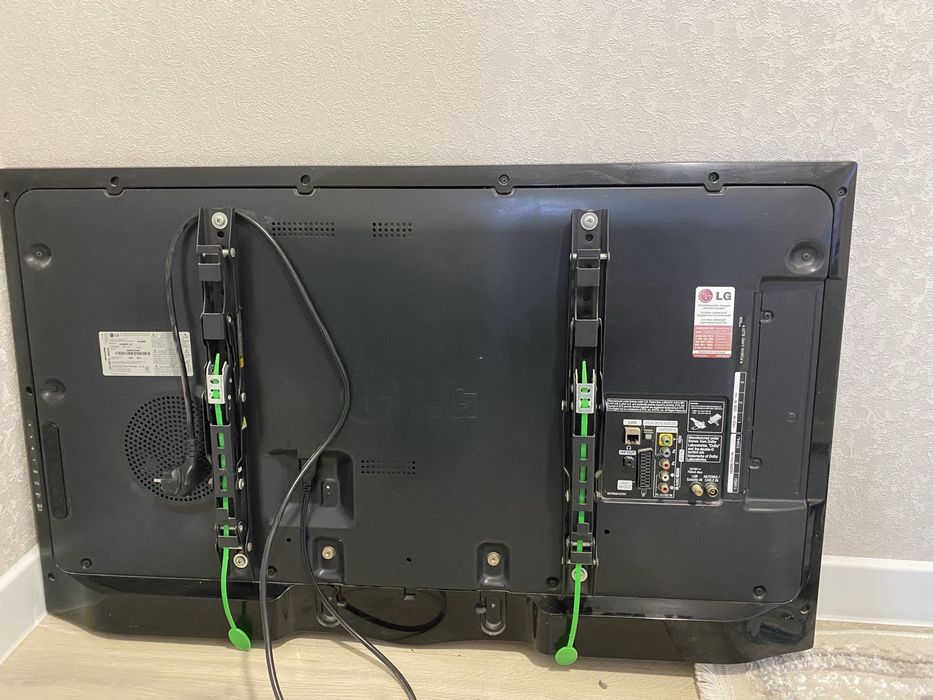 Продам телевизор LG 43 дюйма