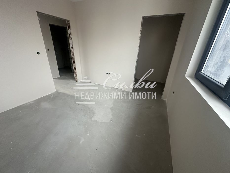 Продава се Тристаен апартамент в Търговище, Вароша - 84 кв.м за 574 €/кв.м - Снимка #4