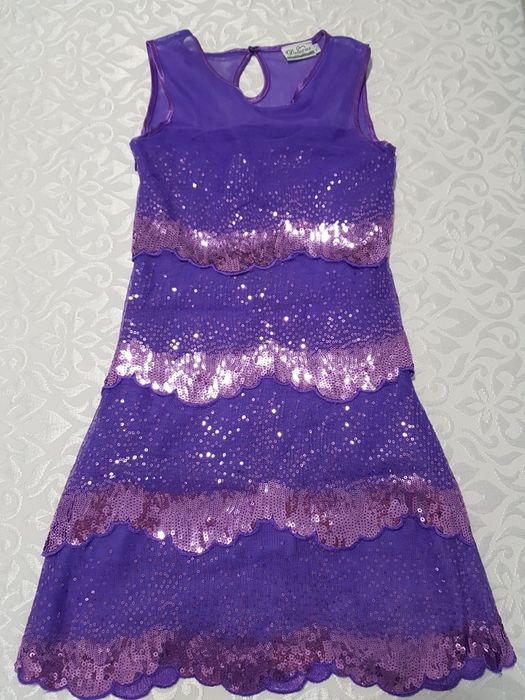 Красивое платье на девочку