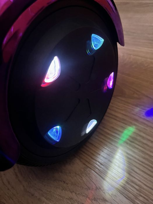 Hoverboard cu LED-uri si bluetooth